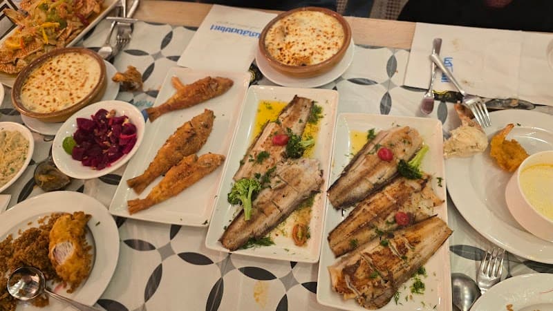 Asmakna Restaurant مطعم أسماكنا
