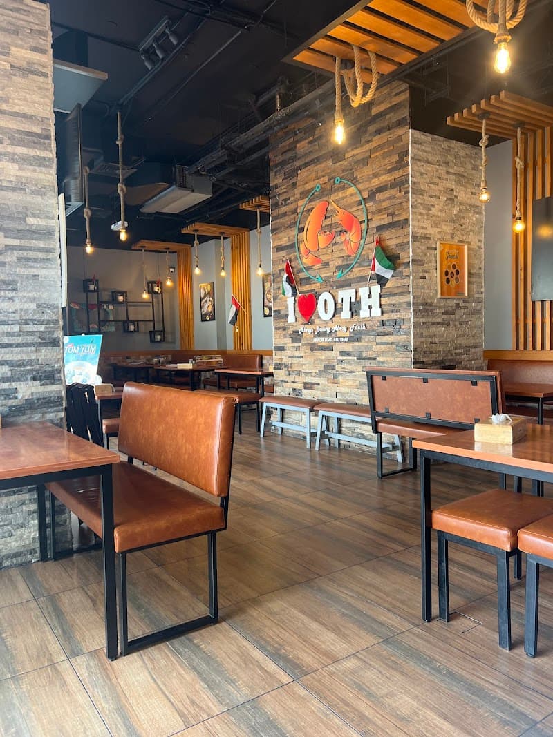 Off The Hook Seafood Restaurant - Airport Road