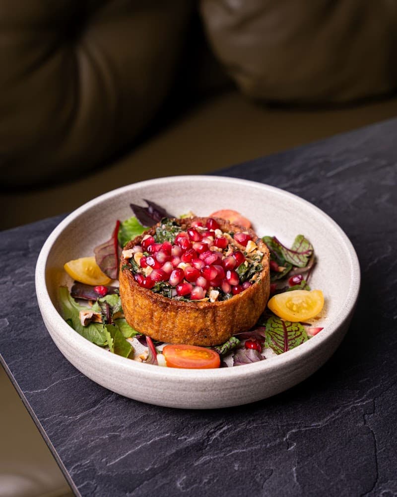 Inas Restaurant & Cafe