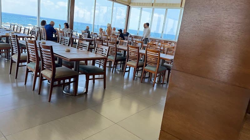 Feluka, seafood restaurant & wine bar 'فلوكة'