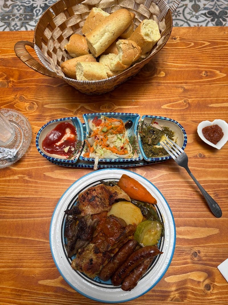 Restaurant Set Al Habayeb