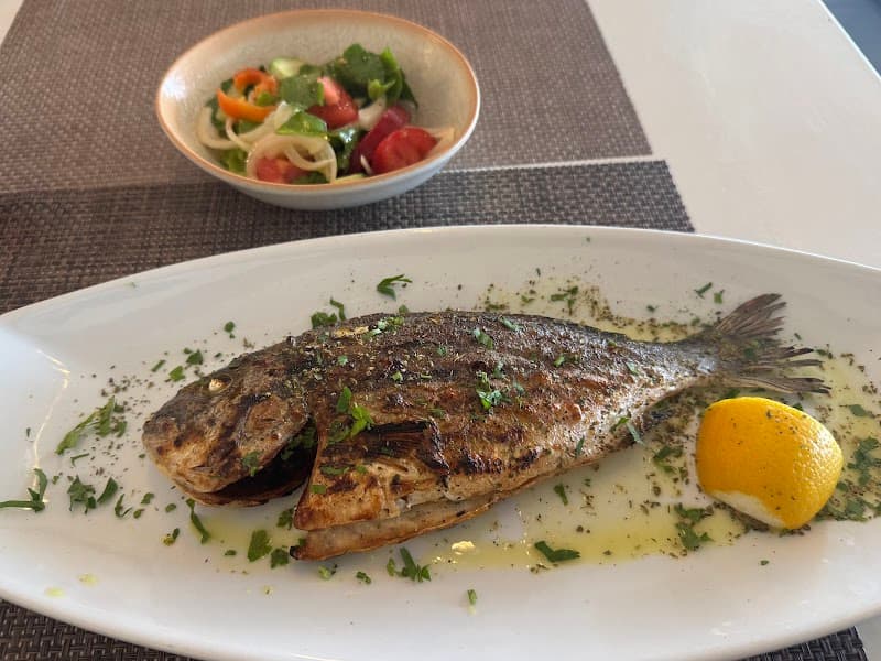 No Name Grill Restaurant Santorini