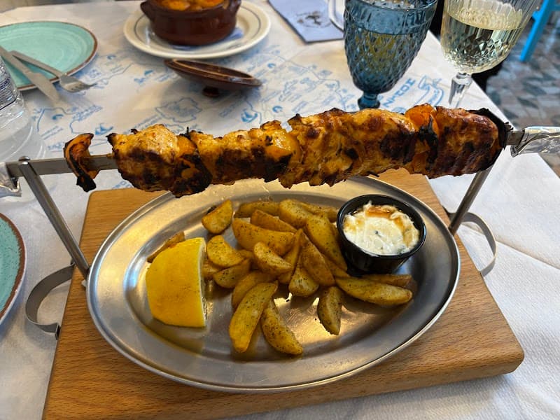 Captain's Corner Taverna