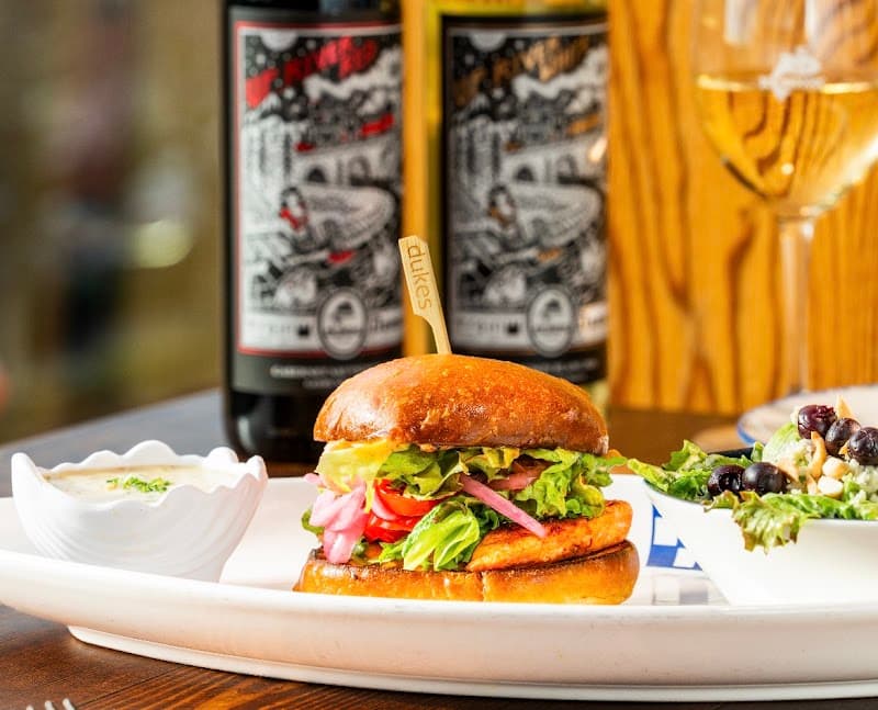 Duke's Seafood South Lake Union
