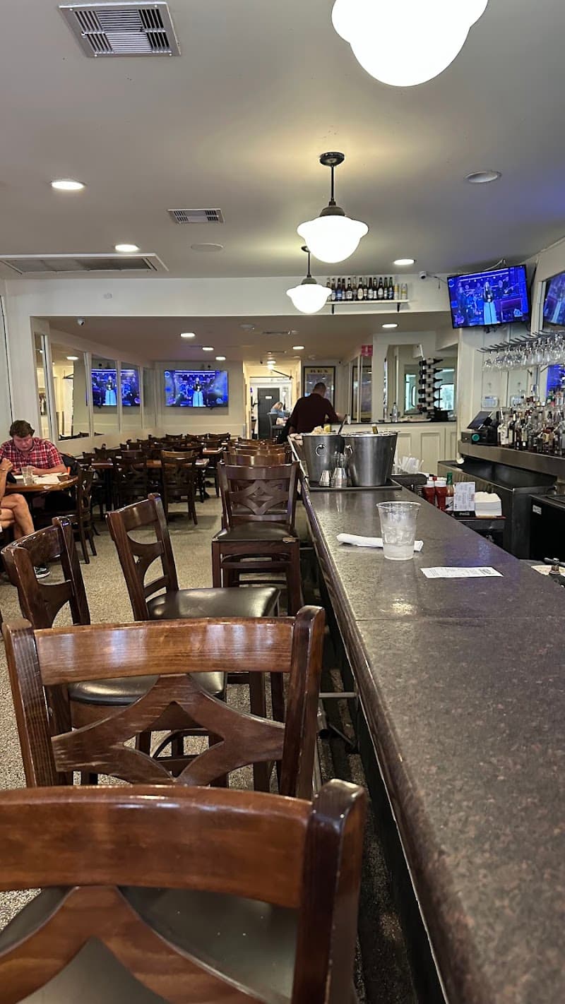 Felix's Restaurant & Oyster Bar