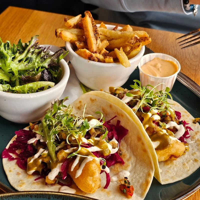 Pelican Seafood Market & Grill