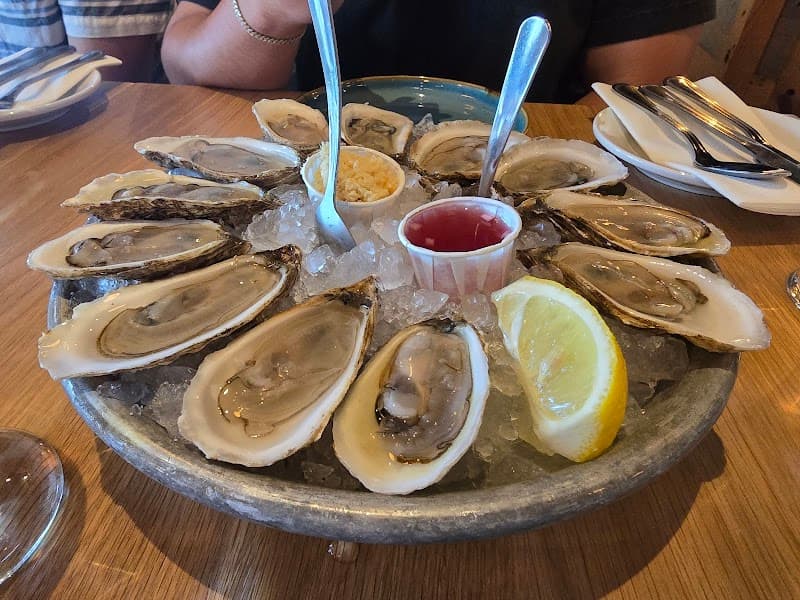 Pelican Seafood Market & Grill
