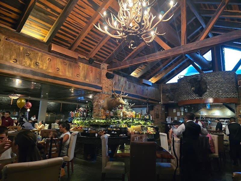 Bovinos Steakhouse & Seafood | Cancún