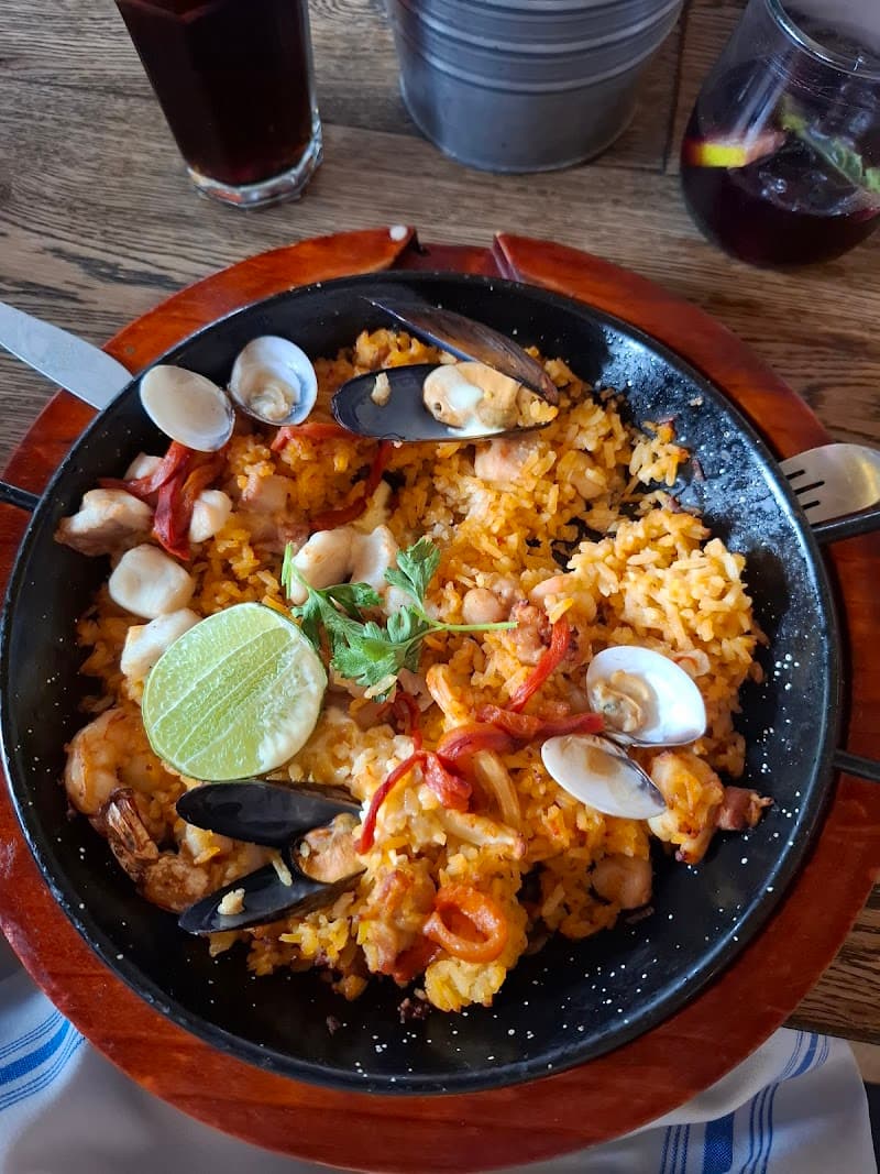Central Cevichería av. 19