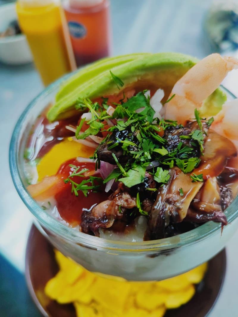 BOCANA Carnes-Mariscos-Bebidas