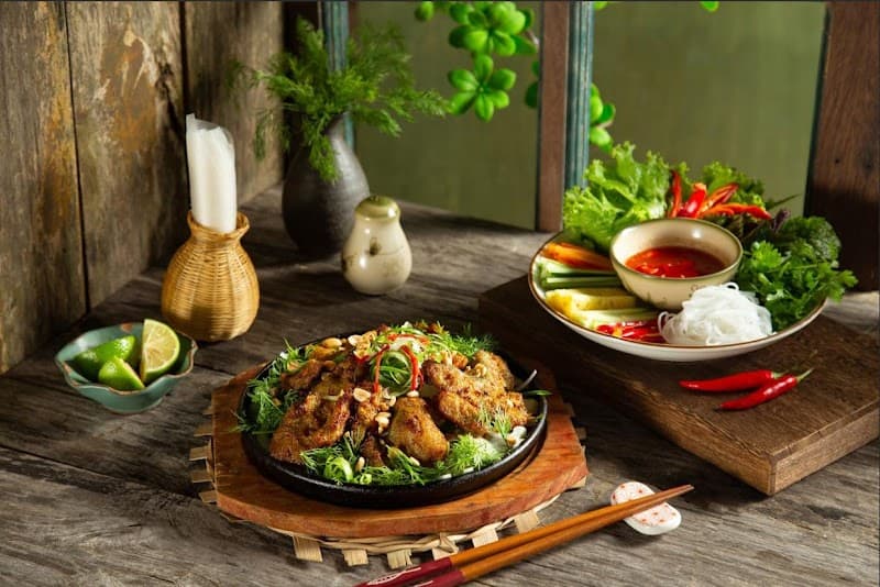 MẸT Vietnamese restaurant & Vegetarian Food 1