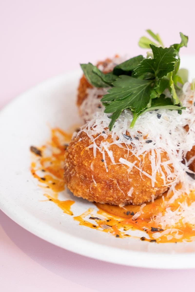 La Playa Beach and Eats
