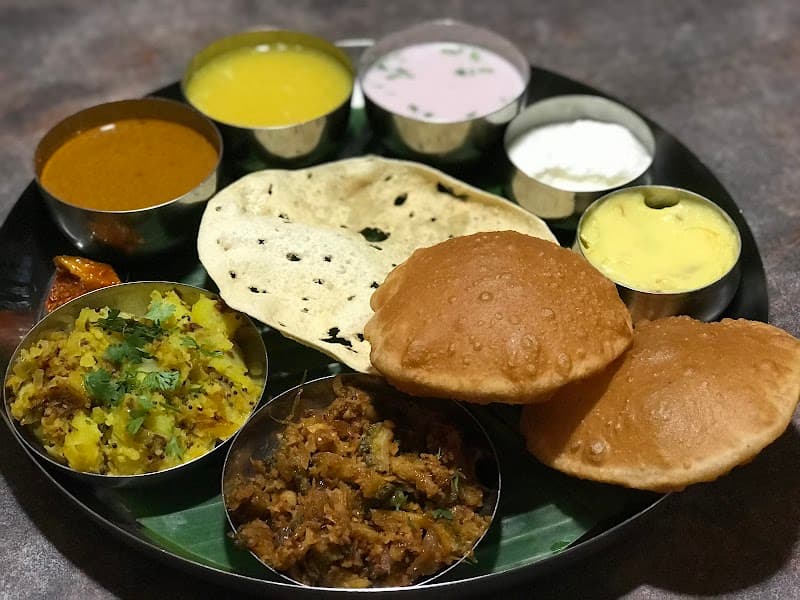 Chaitanya Assal Malvani - Dadar