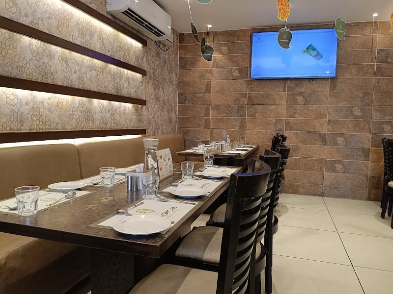 Palmshore Restaurant Koyambedu