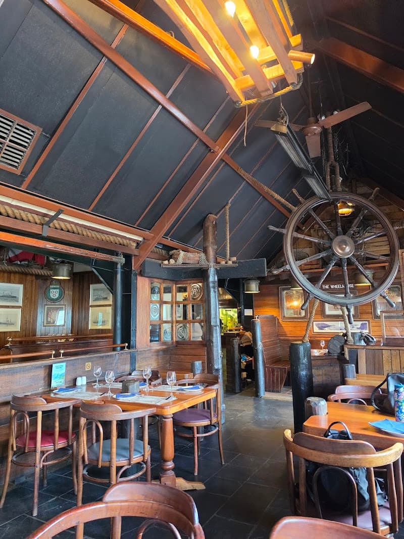 Mariner's Wharf Harbour Front Emporium