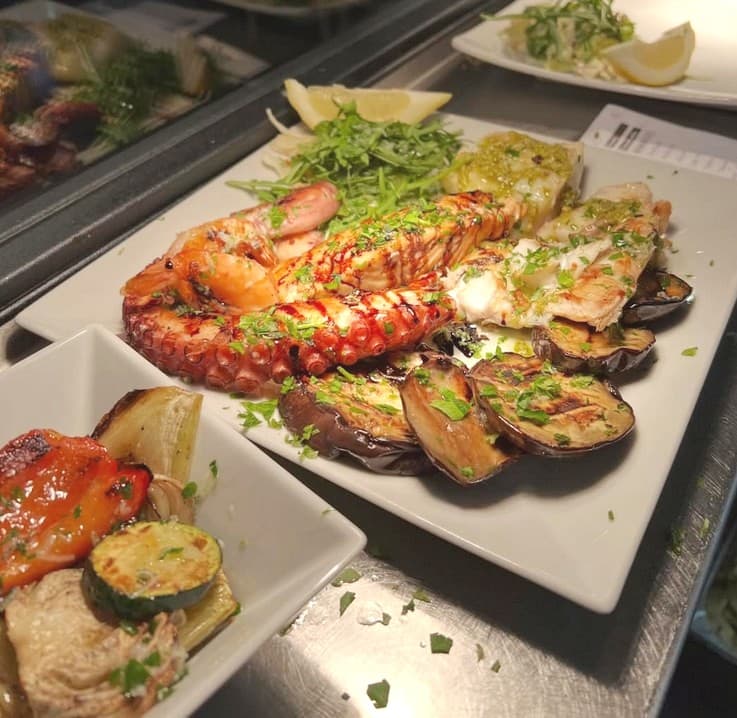Seafood Market & Grill