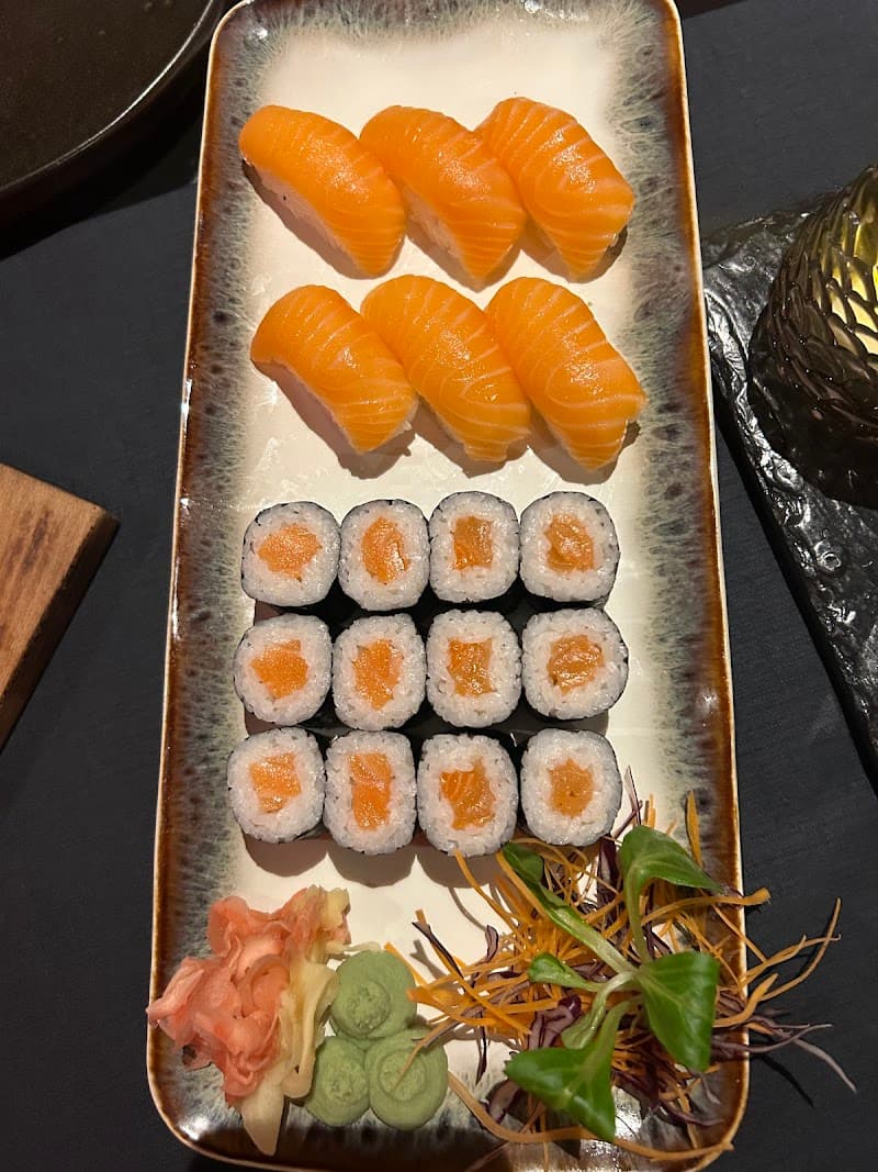 Wasabi Running Sushi & Wok Restaurant