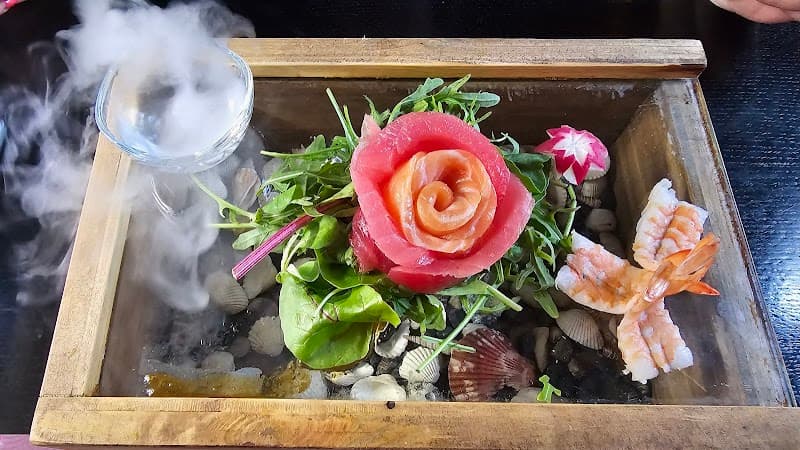 Wasabi Running Sushi & Wok Restaurant