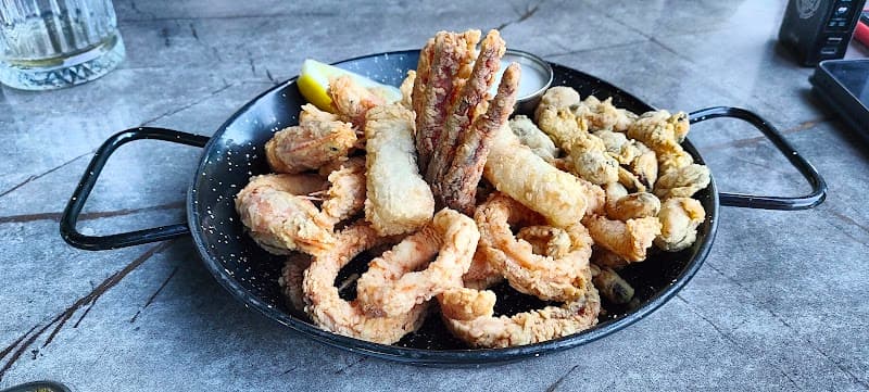 Taverna Racilor Herăstrău